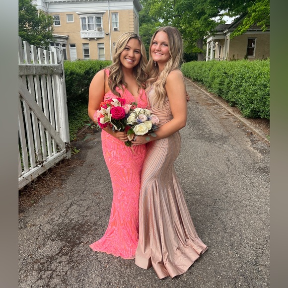 Ellie Wilde Prom Dress - Picture 6 of 7